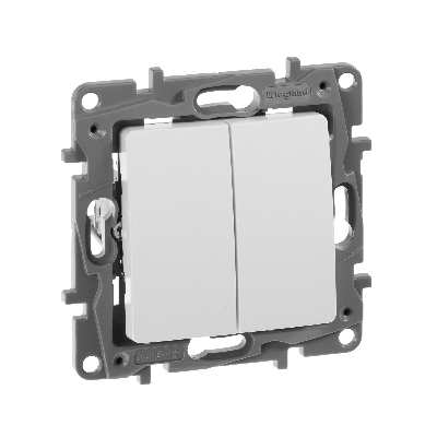 ETIKA Переключатель двухклавишный белый автоматические зажимы 10AX