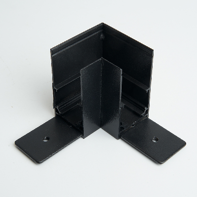 Соединитель угловой черный для низковольтного накладного шинопровода