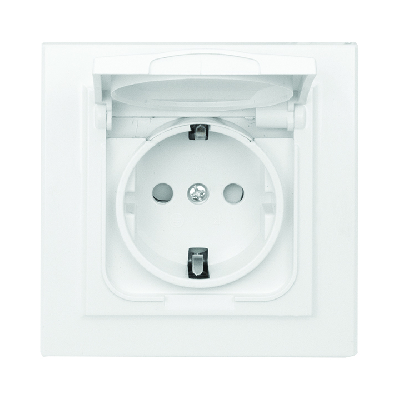 Розетка Минск 1-местная СП с заземлением и крышкой16А белая защитные шторки IP44