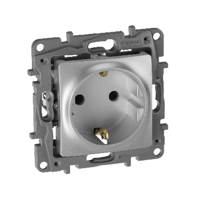 ETIKA Розетка 2К+З немецкий стандарт винтовые зажимы 16 А 250 В алюминий